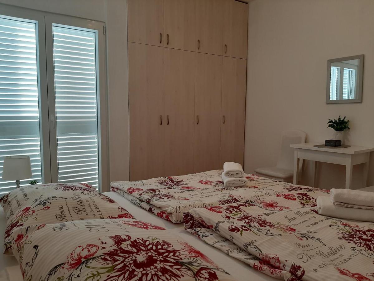 Family House Rebeka Διαμέρισμα Ugljan Εξωτερικό φωτογραφία