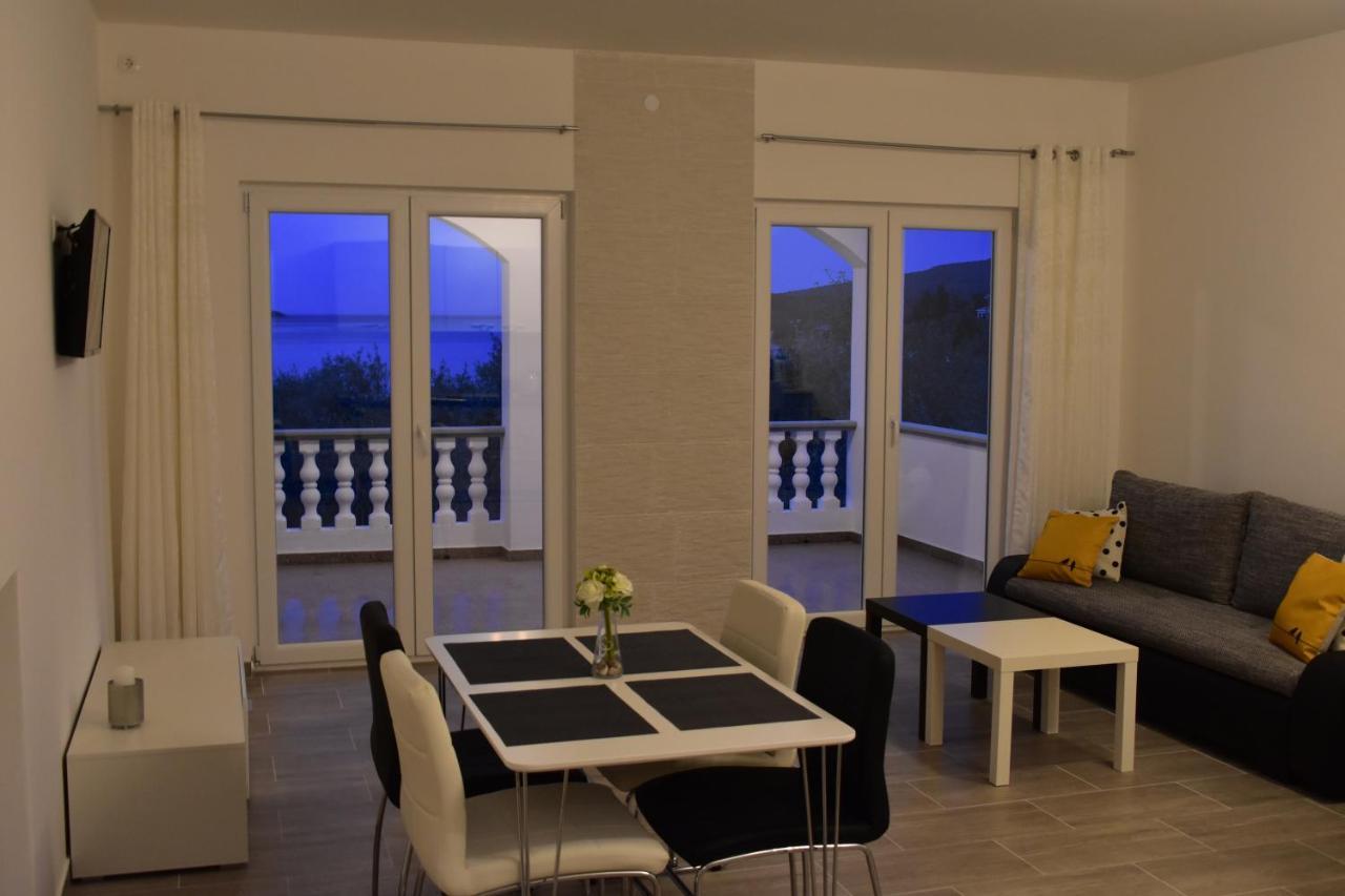 Family House Rebeka Διαμέρισμα Ugljan Εξωτερικό φωτογραφία