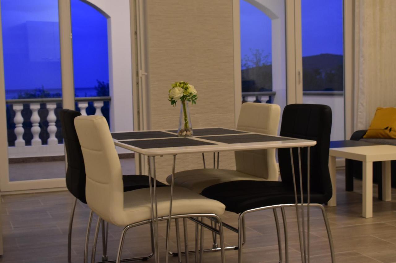 Family House Rebeka Διαμέρισμα Ugljan Εξωτερικό φωτογραφία