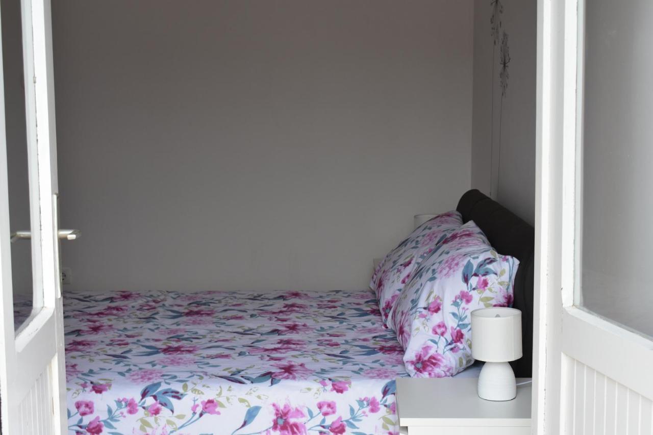 Family House Rebeka Διαμέρισμα Ugljan Εξωτερικό φωτογραφία